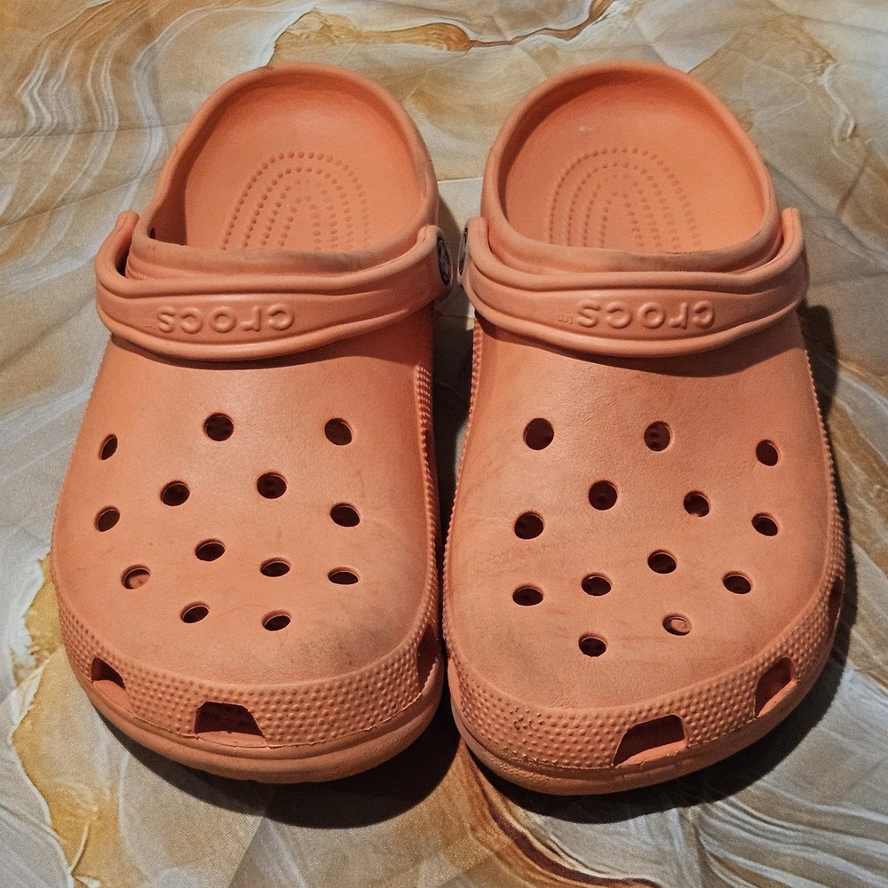 Crocs Classic Clog Mens Size 12 Coral Orange Slip On Shoes